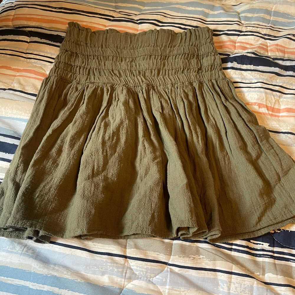 American Original Rewash brand, small green smocked skirt